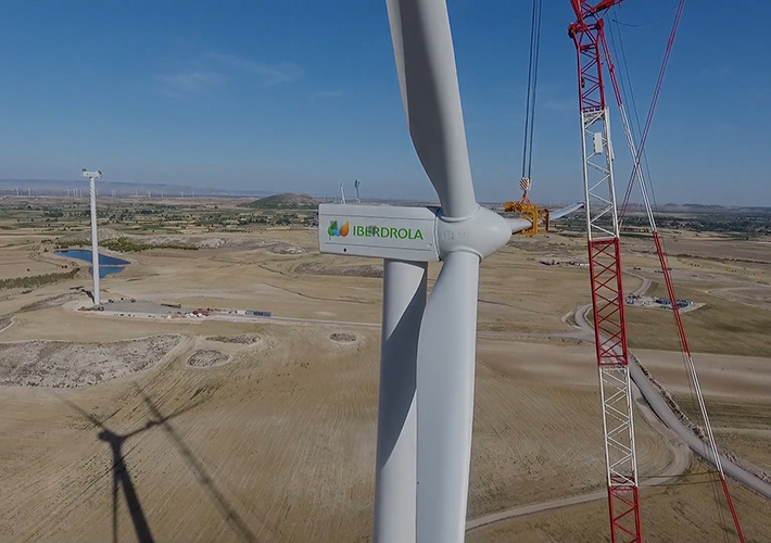 foto noticia Iberdrola suministrará energía 100% renovable a largo plazo a Vodafone en España.